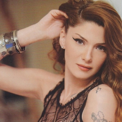 Η Αγγελική Ηλιάδη στο Elatte!