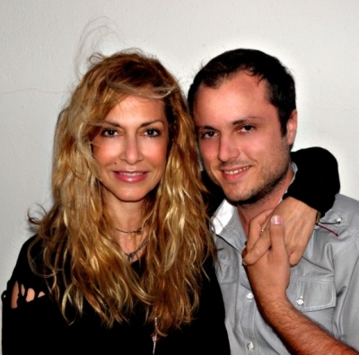 Η συνέντευξη της  Άννας Βίσση στη Σαντορίνη!!! 