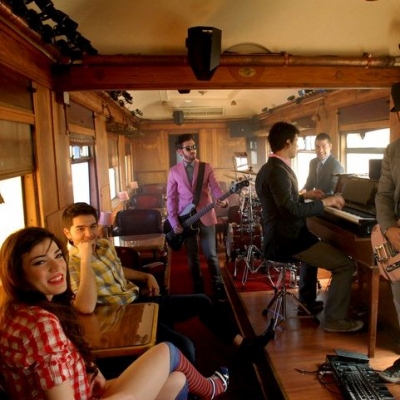 Μέλισσες και Ήβη Αδάμου σε... Reggae Mix!