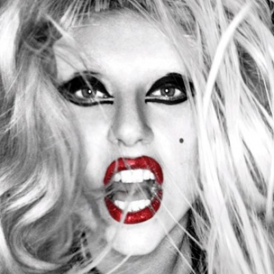 To "Bad Romance" πιο metal από ποτέ... 