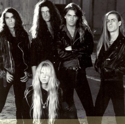 Aποφάσισε εσύ για το opening act των Sanctuary.