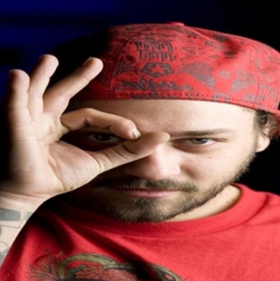 Δείτε το νέο video clip του Τάκι Τσαν!