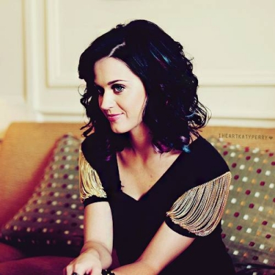 H Katy Perry φτάνει το ρεκόρ του Michael Jackson 