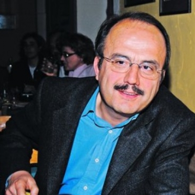 Ηλίας Βολιότης-Καπετανάκης: «Η δισκογραφία κατέρρευσε γιατί το τραγούδι κατάντησε μιας χρήσης»