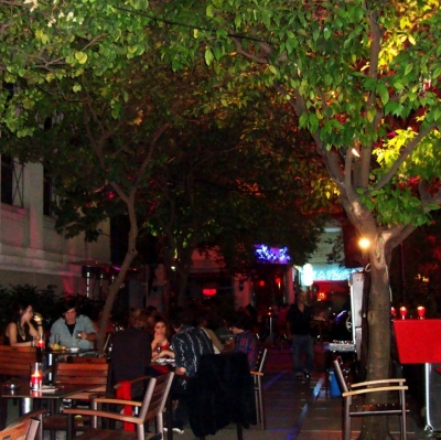 Στην "Παλιά Βουλή" καλωσορίζουμε τον Σεπτέμβριο με ένα Super Cocktail party!!