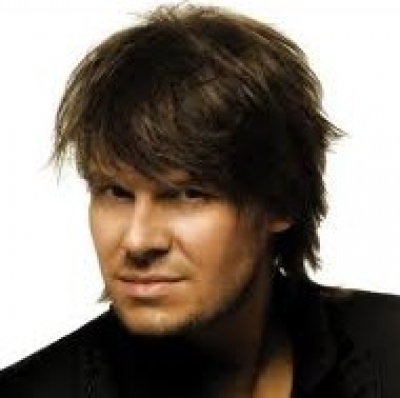 O Πάνος Κιάμος μιλάει για τα πρώτα χρόνια της καριέρας του!