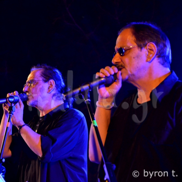 Χάρης και Πάνος Κατσιμίχας: Μικρές ιστορίες στο Άλσος Βεΐκου