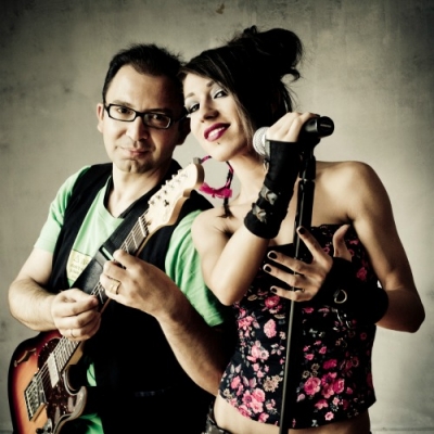 Ανατρεπτική συνάντηση EMIGRE & Ράνιας Κωστάκη!