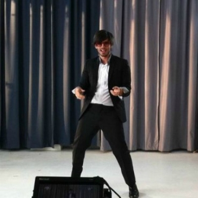 Backstage φωτογραφίες από τα γυρίσματα του νέου video clip του Μύρωνα Στρατή!