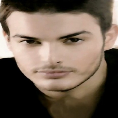 Ο «Ερωτοχτυπημένος» Σάκης Αρσενίου !