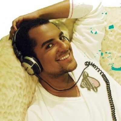 O Ησαΐας Ματιάμπα στο Θέατρο «Αποθήκη»!