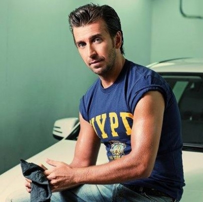 Ο Θάνος Πετρέλης ήταν "Μες την καλή χαρά"!