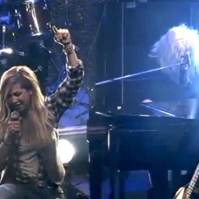 Δείτε τον Νίκο Καρβέλα και την Άννα Βίσση live on stage!