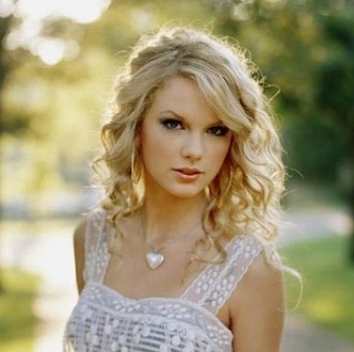 Η Taylor Swift διασκευάζει Goo Goo Dolls !