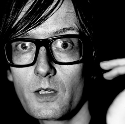 Ο Jarvis Cocker κατηγορεί το Τύπο για το θάνατο της Amy