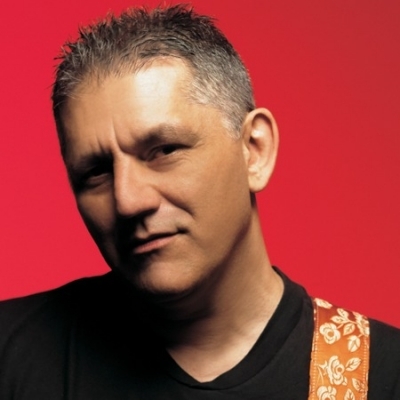 Ακούστε το νέο τραγούδι του Νίκου Πορτοκάλογλου "Ίσως"!