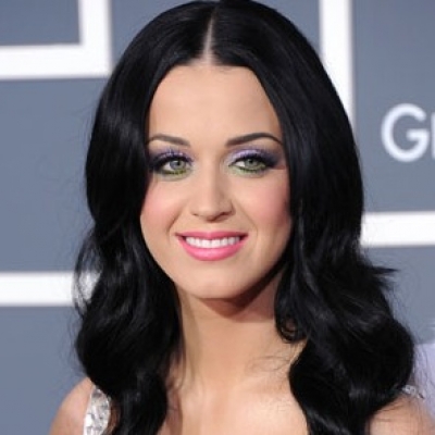 Η Katy Perry μειώνει τις τιμές για να ανεβάσει τις πωλήσεις!