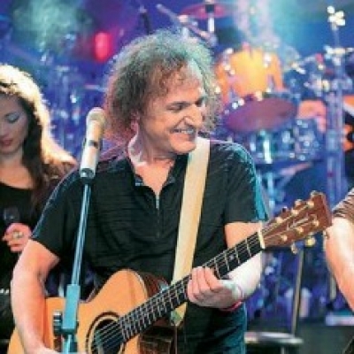 Ο Βασίλης Παπακωνσταντίνου μιλάει στο TV Έθνος