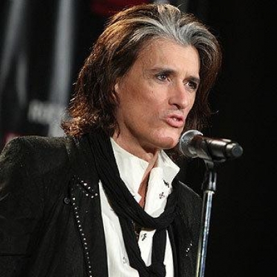 Ο Joe Perry των Aerosmith κάνει ζωντανό chat