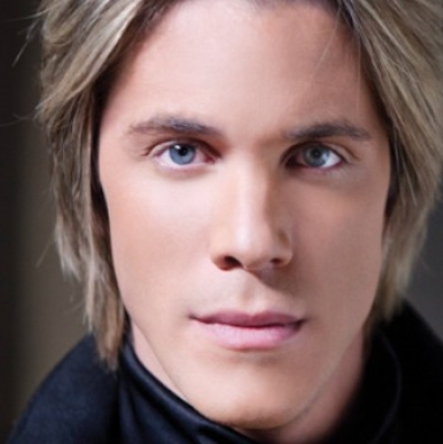 O Νίκος Οικονομόπουλος στον Sfera 102.2 