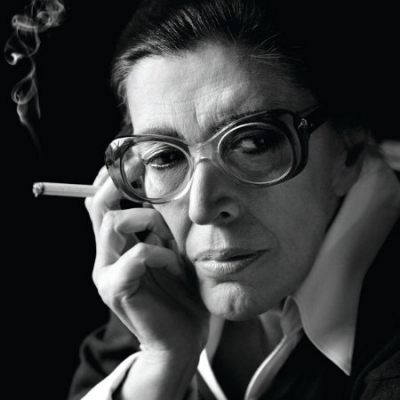 Σωτηρία Μπέλλου«Η περιπλανώμενη ζωή μιας ρεμπέτισσας» με την Ντίνα Κώνστα από 21 Απριλίου κάθε Δευτέρα, Τρίτη και Σάββατο