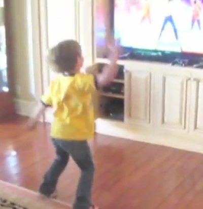 Οι χορευτικές ικανότητες του παιδιού της Britney Spears!