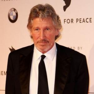 Παντρεύτηκε ο Roger Waters!