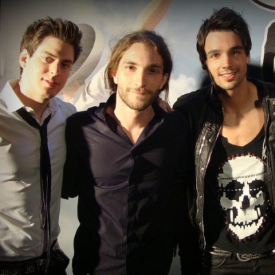 Τα Κόκκινα Χαλιά θα «ακούσουν τη φωνή σας» στο Small Café το Σάββατο 21/1