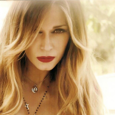 Το νέο single της Έλλης Κοκκίνου!