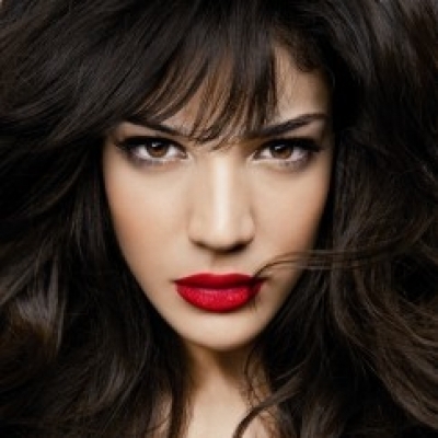 Η Ήβη Αδάμου σήμερα Παρασκευή στις 22:00 στο More Radio!