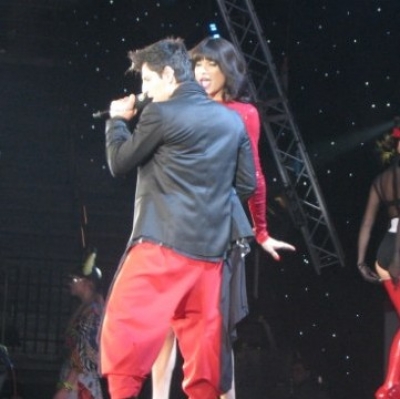 H εμφάνιση του Σάκη Ρουβά στο Madwalk!