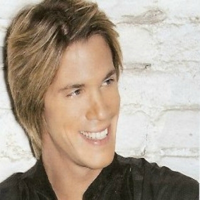 Η συνέντευξη του Νίκου Οικονομόπουλου στο Glam!