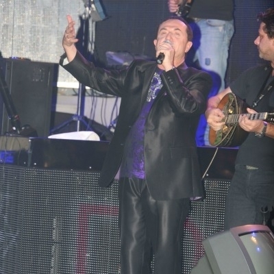 Ο Λευτέρης Πανταζής, το κρουαζιερόπλοιο και οι εμφανίσεις του!