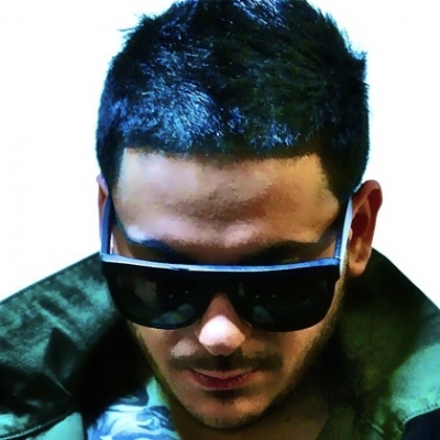 Stan: Ερμηνεύει ζωντανά το νέο του τραγούδι!