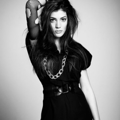 Δείτε την Ήβη Αδάμου να τραγουδάει "Ai Se Eu Te Pego"