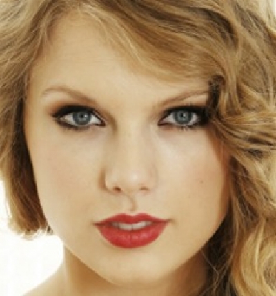 Η Taylor Swift είναι η πιο ακριβοπληρωμένη pop καλλιτέχνιδα για το 2011.