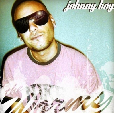 "Μερικές φορές": Το νέο single απο τον Johnny Boy