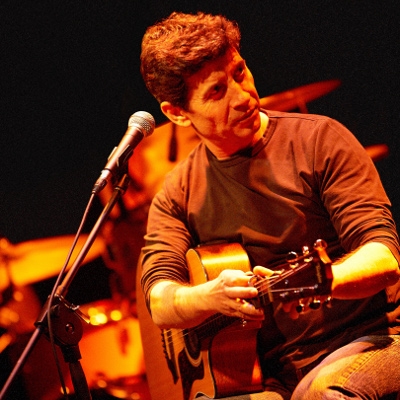 Ο Σωκράτης Μάλαμας κάθε Δευτέρα και Τρίτη στην Κεντρική Σκηνή του Σταυρού του Νότου