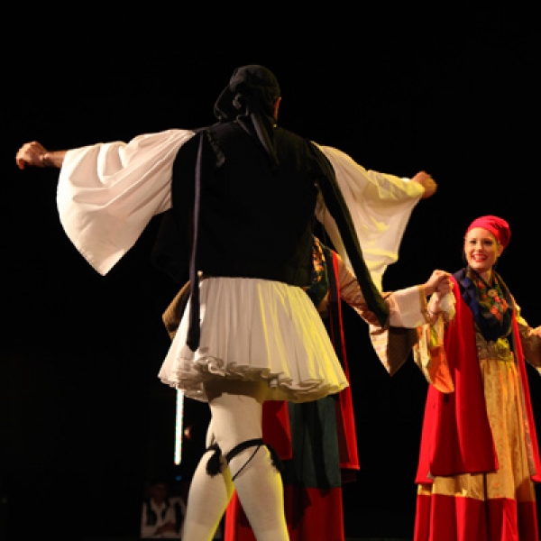 Το παρελθόν γίνεται παρόν μέσα από τα Παραδοσιακά τραγούδια στο Badminton!