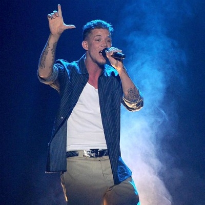 Ακούστε το πρώτο τραγούδι του Chris Rene