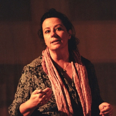 Η «Αγγέλα Παπάζογλου» με την Άννα Βαγενά στη Νέα Σμύρνη στις 3/4!