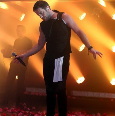 Η Δέσποινα Βανδή διασκέδασε στον Γιώργο Μαζωνάκη!