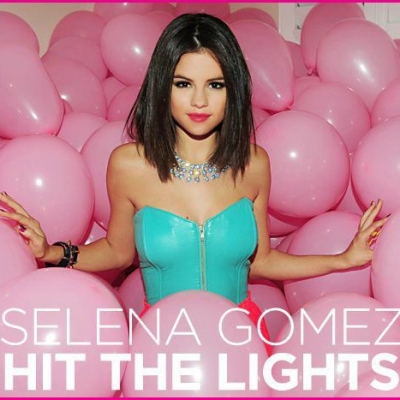Καινούργιο videoclip για το “Hit The Lights” της Selena Gomez.
