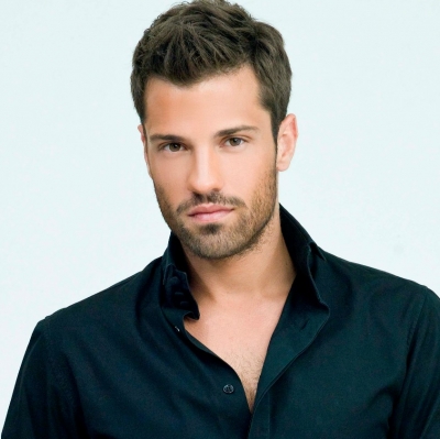 Ο Κωνσταντίνος Αργυρός τραγουδάει για τα παιδικά χαμόγελα!!