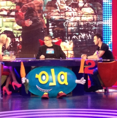 Ο Σάκης Αρσενίου απόψε στο "Όλα 12"...Δείτε backstage φωτογραφίες!