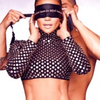 Ρίξτε μια πρώτη ματιά στο video κλιπ του 'Dance Again'!