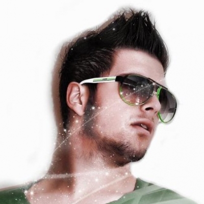 Aκούστε το νέο summer hit του Κωνσταντίνου Αναστασιάδη "Πιο κοντά"!