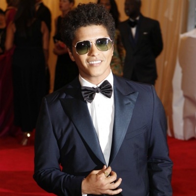 O Bruno Mars τραγούδησε στο Metropolitan Museum of Art!