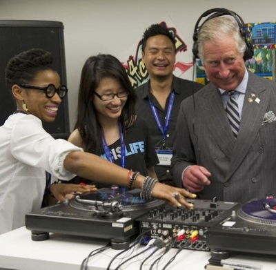 Ο πρίγκιπας Κάρολος DJ!