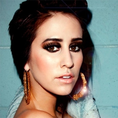 “Thank You”: η νέα συνεργασία της Dev με τους The Cataracs!